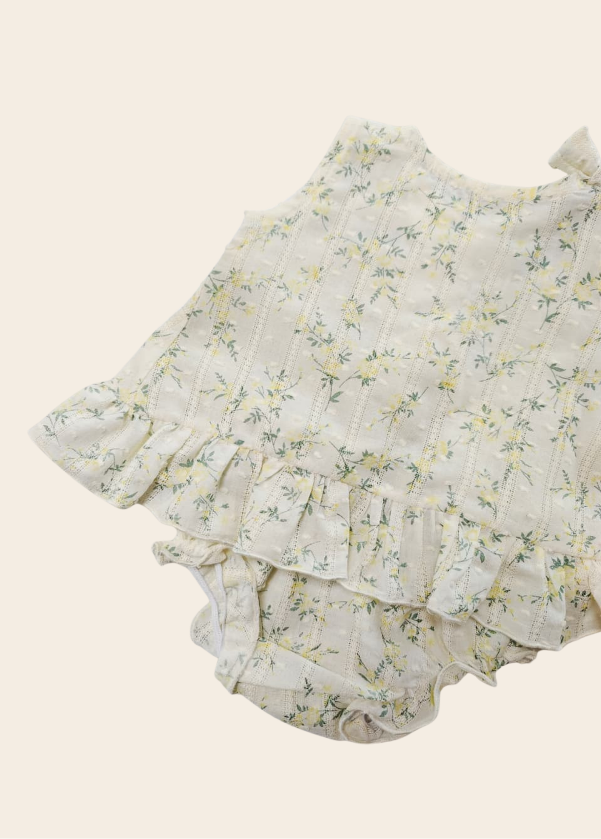 Conjunto Esmeralda Flores Amarillas y Verdes