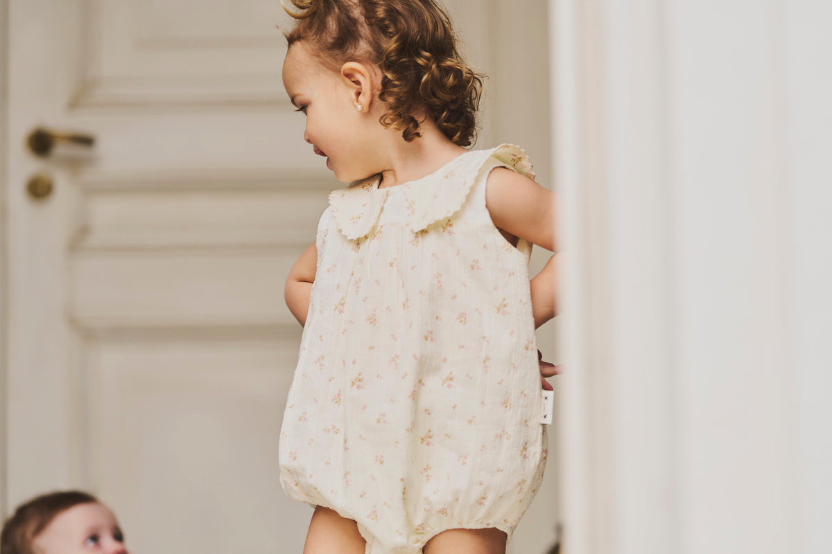 Mameluco Aguamarina Flores Beige