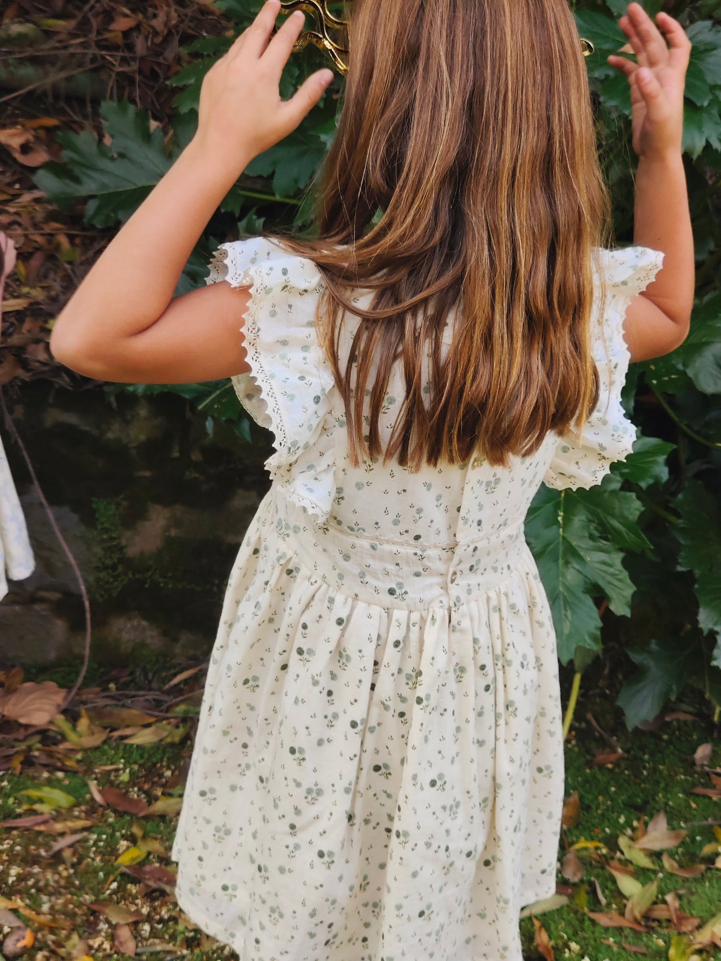 Vestido Mykonos Flores Verdes